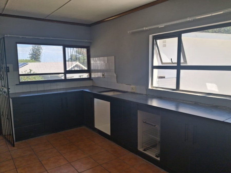 To Let 3 Bedroom Property for Rent in Amalinda Eastern Cape